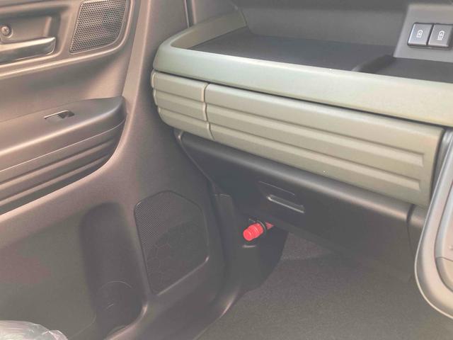 スペーシアギア ハイブリッドＸＺ　両側電動スライドドア　オートクルーズコントロール　レーンアシスト　オートライト　スマートキー　アイドリングストップ　電動格納ミラー　シートヒーター　ベンチシート　ＣＶＴ　ＡＢＳ　ＥＳＣ　ルーフレール（52枚目）