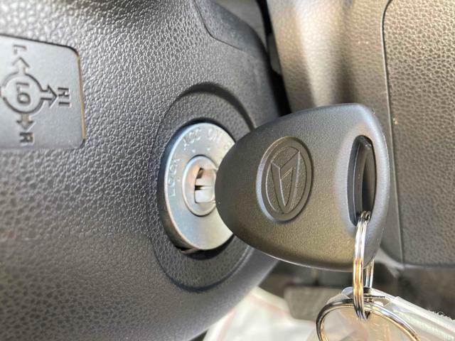 ミライース Ｌ　ＳＡＩＩＩ　クリアランスソナー　衝突被害軽減システム　オートマチックハイビーム　オートライト　キーレスエントリー　アイドリングストップ　ＣＶＴ　盗難防止システム　ＡＢＳ　ＥＳＣ　衝突安全ボディ　エアコン（5枚目）