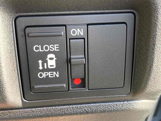 N-BOXカスタム ベースグレード バックカメラ 両側スライド・片側電動 クリアランスソナー オートクルーズコントロール レーンアシスト 衝突被害軽減システム オートライト LEDヘッドランプ スマートキー アイドリングストップ(7枚目)