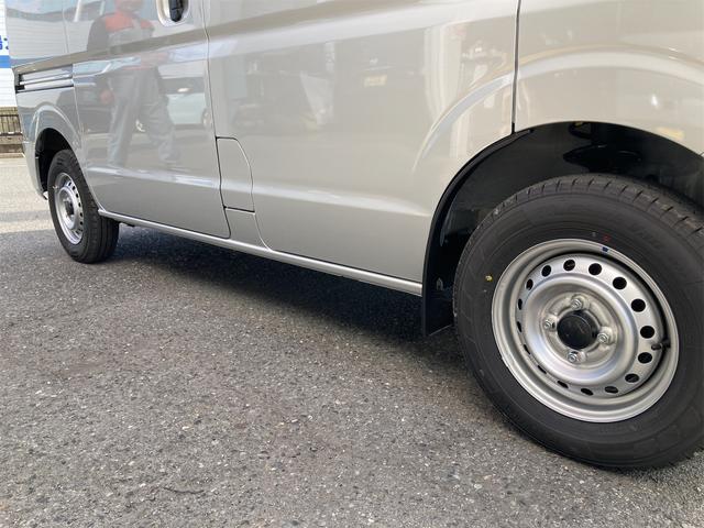 エブリイ PAリミテッド 両側スライドドア レーンアシスト 衝突被害軽減システム オートライト アイドリングストップ CVT ESC エアコン パワーウィンドウ(24枚目)