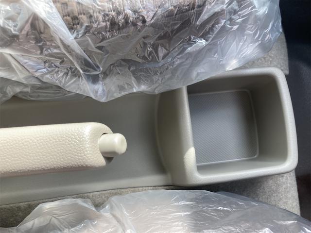 エブリイ PAリミテッド 両側スライドドア レーンアシスト 衝突被害軽減システム オートライト アイドリングストップ CVT ESC エアコン パワーウィンドウ(41枚目)