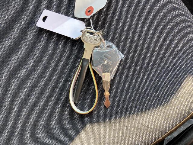 アルト ハイブリッドS クリアランスソナー レーンアシスト 衝突被害軽減システム オートライト キーレスエントリー アイドリングストップ 電動格納ミラー シートヒーター CVT 盗難防止システム ABS ESC(9枚目)