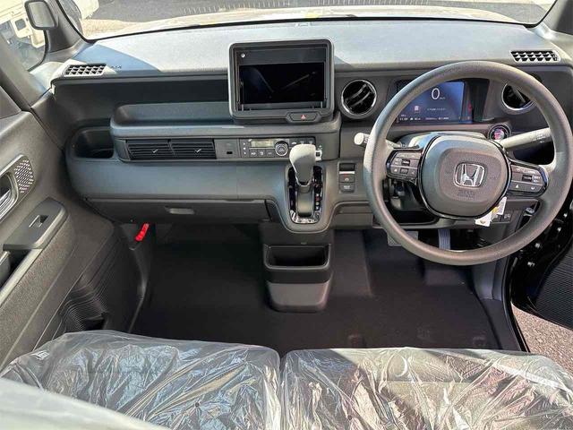 N-BOXカスタム バックカメラ 両側スライド・片側電動 クリアランスソナー オートクルーズコントロール レーンアシスト オートライト スマートキー アイドリングストップ 電動格納ミラー シートヒーター ベンチシート(2枚目)