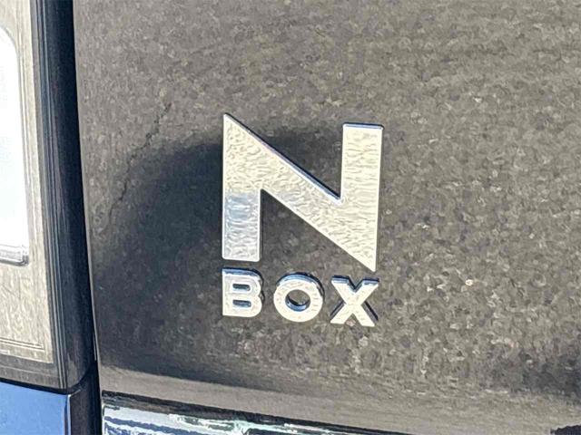 N-BOXカスタム バックカメラ 両側スライド・片側電動 クリアランスソナー オートクルーズコントロール レーンアシスト オートライト スマートキー アイドリングストップ 電動格納ミラー シートヒーター ベンチシート(21枚目)