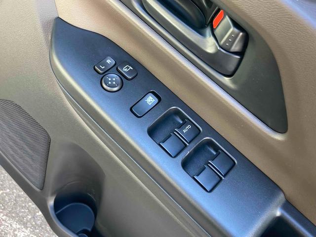 スペーシア ハイブリッドG クリアランスソナー レーンアシスト 衝突被害軽減システム オートライト LEDヘッドランプ スマートキー アイドリングストップ 電動格納ミラー ベンチシート CVT 盗難防止システム ABS ESC(11枚目)