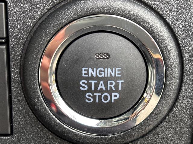 ステラ 　バックカメラ　両側スライド・片側電動　クリアランスソナー　衝突被害軽減システム　オートライト　スマートキー　アイドリングストップ　電動格納ミラー　シートヒーター　ベンチシート　ＣＶＴ　ＥＳＣ　エアコン（11枚目）