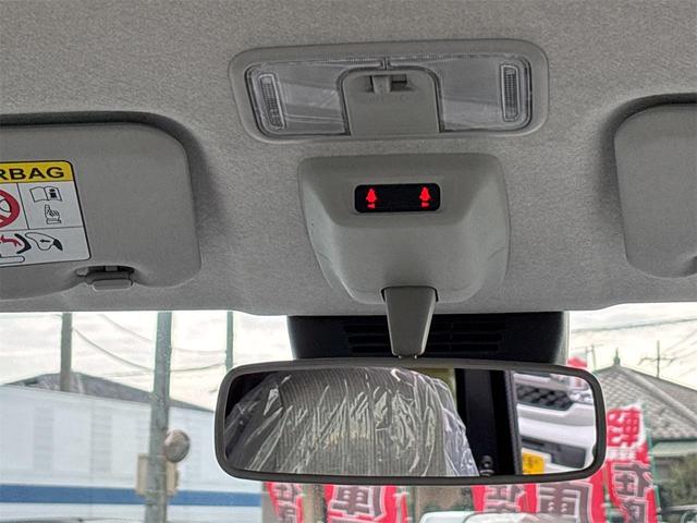 ステラ 　バックカメラ　両側スライド・片側電動　クリアランスソナー　衝突被害軽減システム　オートライト　スマートキー　アイドリングストップ　電動格納ミラー　シートヒーター　ベンチシート　ＣＶＴ　ＥＳＣ　エアコン（30枚目）