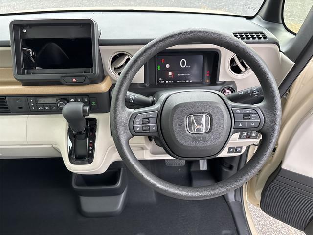 Ｎ－ＢＯＸ ファッションスタイル　バックカメラ　両側電動スライドドア　クリアランスソナー　レーンアシスト　オートライト　スマートキー　アイドリングストップ　電動格納ミラー　シートヒーター　ＣＶＴ　ＥＳＣ　エアコン　パワーウィンドウ（3枚目）