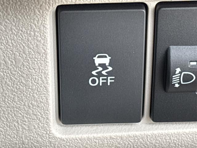 Ｎ－ＢＯＸ ファッションスタイル　バックカメラ　両側電動スライドドア　クリアランスソナー　レーンアシスト　オートライト　スマートキー　アイドリングストップ　電動格納ミラー　シートヒーター　ＣＶＴ　ＥＳＣ　エアコン　パワーウィンドウ（5枚目）