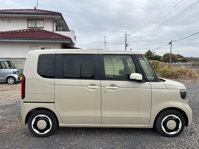 Ｎ－ＢＯＸ ファッションスタイル　バックカメラ　両側電動スライドドア　クリアランスソナー　レーンアシスト　オートライト　スマートキー　アイドリングストップ　電動格納ミラー　シートヒーター　ＣＶＴ　ＥＳＣ　エアコン　パワーウィンドウ（14枚目）