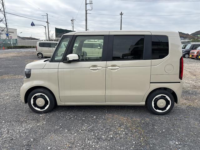 Ｎ－ＢＯＸ ファッションスタイル　バックカメラ　両側電動スライドドア　クリアランスソナー　レーンアシスト　オートライト　スマートキー　アイドリングストップ　電動格納ミラー　シートヒーター　ＣＶＴ　ＥＳＣ　エアコン　パワーウィンドウ（15枚目）