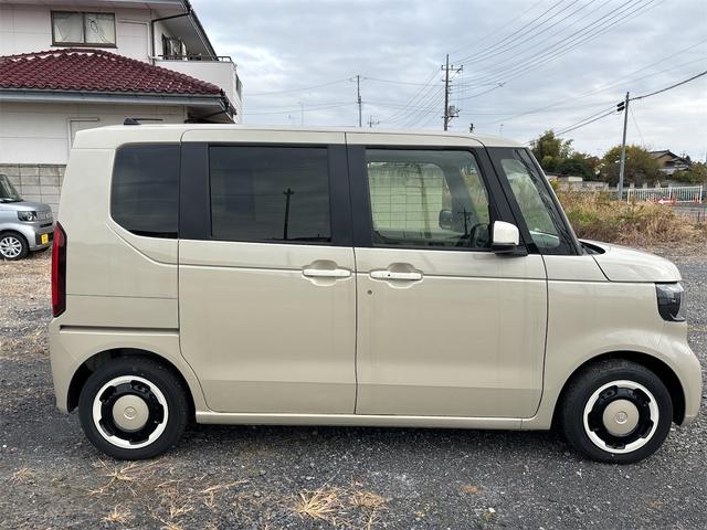 Ｎ－ＢＯＸ ファッションスタイル　バックカメラ　クリアランスソナー　オートライト　スマートキー　アイドリングストップ　電動格納ミラー　シートヒーター　ベンチシート　ＣＶＴ　ＥＳＣ　エアコン　パワーウィンドウ（13枚目）