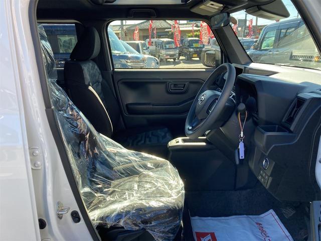 タフト Ｘ　バックカメラ　クリアランスソナー　衝突被害軽減システム　オートライト　スマートキー　アイドリングストップ　電動格納ミラー　サンルーフ　ＣＶＴ　ＥＳＣ　エアコン　パワーステアリング　パワーウィンドウ（37枚目）