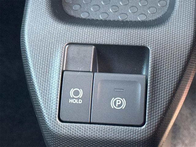 タフト Ｘ　クリアランスソナー　衝突被害軽減システム　オートライト　ＬＥＤヘッドランプ　スマートキー　アイドリングストップ　電動格納ミラー　サンルーフ　ＣＶＴ　盗難防止システム　ＡＢＳ　ＥＳＣ　衝突安全ボディ（10枚目）