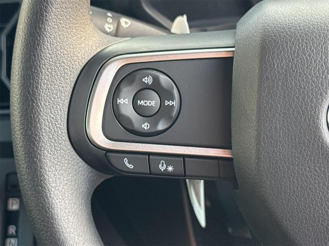 タフト Ｘ　クリアランスソナー　衝突被害軽減システム　オートライト　ＬＥＤヘッドランプ　スマートキー　アイドリングストップ　電動格納ミラー　サンルーフ　ＣＶＴ　盗難防止システム　ＡＢＳ　ＥＳＣ　衝突安全ボディ（42枚目）