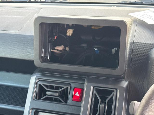 タフト Ｘ　クリアランスソナー　衝突被害軽減システム　オートライト　ＬＥＤヘッドランプ　スマートキー　アイドリングストップ　電動格納ミラー　サンルーフ　ＣＶＴ　盗難防止システム　ＡＢＳ　ＥＳＣ　衝突安全ボディ（46枚目）