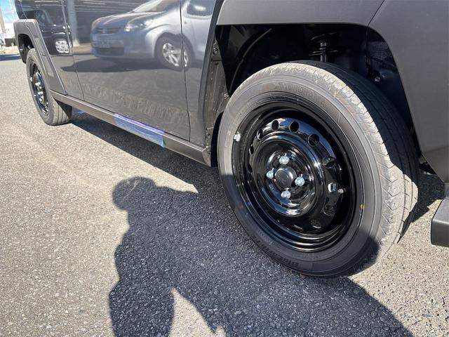 タフト Ｘ　バックカメラ　クリアランスソナー　衝突被害軽減システム　オートライト　スマートキー　アイドリングストップ　電動格納ミラー　ＣＶＴ　ＥＳＣ　エアコン　パワーステアリング　パワーウィンドウ（24枚目）