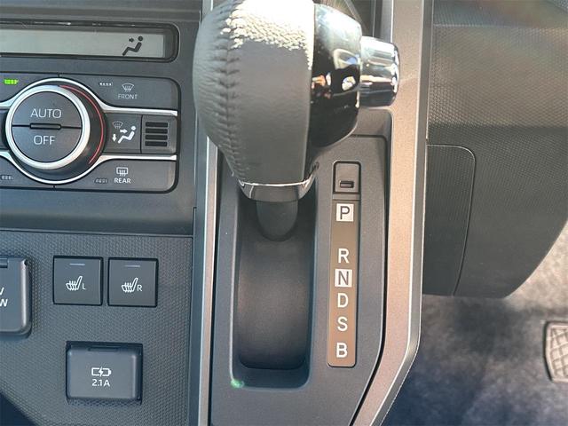 タフト Ｇ　ダーククロムベンチャー　バックカメラ　オートクルーズコントロール　衝突被害軽減システム　オートライト　スマートキー　電動格納ミラー　シートヒーター　ＣＶＴ　アルミホイール　エアコン　パワーステアリング　パワーウィンドウ（9枚目）