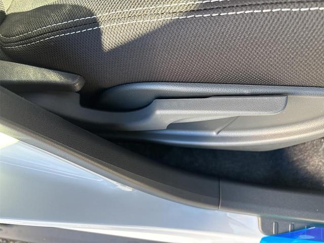 タフト Ｇ　ダーククロムベンチャー　バックカメラ　オートクルーズコントロール　衝突被害軽減システム　オートライト　スマートキー　電動格納ミラー　シートヒーター　ＣＶＴ　アルミホイール　エアコン　パワーステアリング　パワーウィンドウ（37枚目）