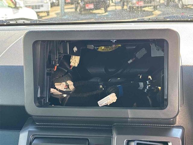 タフト Ｇ　ダーククロムベンチャー　バックカメラ　クリアランスソナー　オートクルーズコントロール　衝突被害軽減システム　オートライト　スマートキー　アイドリングストップ　電動格納ミラー　シートヒーター　ＣＶＴ　ＥＳＣ　アルミホイール（7枚目）