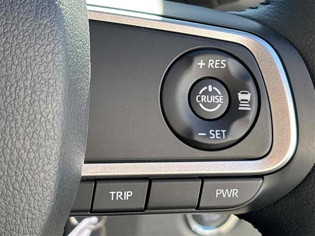 タフト Ｇ　ダーククロムベンチャー　バックカメラ　クリアランスソナー　オートクルーズコントロール　衝突被害軽減システム　オートライト　スマートキー　アイドリングストップ　電動格納ミラー　シートヒーター　ＣＶＴ　ＥＳＣ　アルミホイール（11枚目）