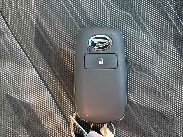 タフト Ｇ　ダーククロムベンチャー　バックカメラ　クリアランスソナー　オートクルーズコントロール　衝突被害軽減システム　オートライト　スマートキー　アイドリングストップ　電動格納ミラー　シートヒーター　ＣＶＴ　ＥＳＣ　アルミホイール（29枚目）