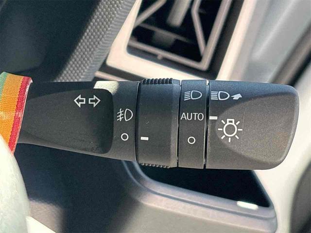 タフト Ｇ　ダーククロムベンチャー　バックカメラ　クリアランスソナー　オートクルーズコントロール　衝突被害軽減システム　オートライト　スマートキー　アイドリングストップ　電動格納ミラー　シートヒーター　ＣＶＴ　ＥＳＣ　アルミホイール（45枚目）