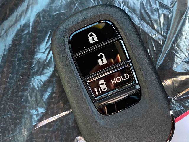 N-BOXカスタム ベースグレード バックカメラ 両側スライド・片側電動 クリアランスソナー オートクルーズコントロール レーンアシスト 衝突被害軽減システム オートライト LEDヘッドランプ スマートキー アイドリングストップ(11枚目)