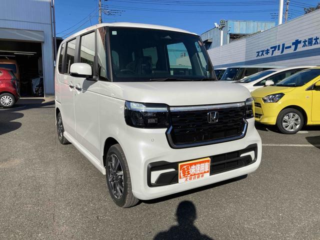 N-BOXカスタム ベースグレード バックカメラ 両側スライド・片側電動 クリアランスソナー オートクルーズコントロール レーンアシスト 衝突被害軽減システム オートライト LEDヘッドランプ スマートキー アイドリングストップ(13枚目)