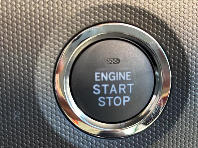 タフト Ｇ　ダーククロムベンチャー　バックカメラ　クリアランスソナー　オートクルーズコントロール　衝突被害軽減システム　オートライト　スマートキー　アイドリングストップ　電動格納ミラー　シートヒーター　サンルーフ　ＣＶＴ　ＡＢＳ　ＥＳＣ（11枚目）