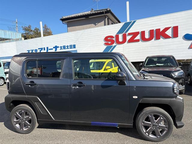 タフト Ｇ　ダーククロムベンチャー　バックカメラ　クリアランスソナー　オートクルーズコントロール　衝突被害軽減システム　オートライト　スマートキー　アイドリングストップ　電動格納ミラー　シートヒーター　サンルーフ　ＣＶＴ　ＡＢＳ　ＥＳＣ（17枚目）