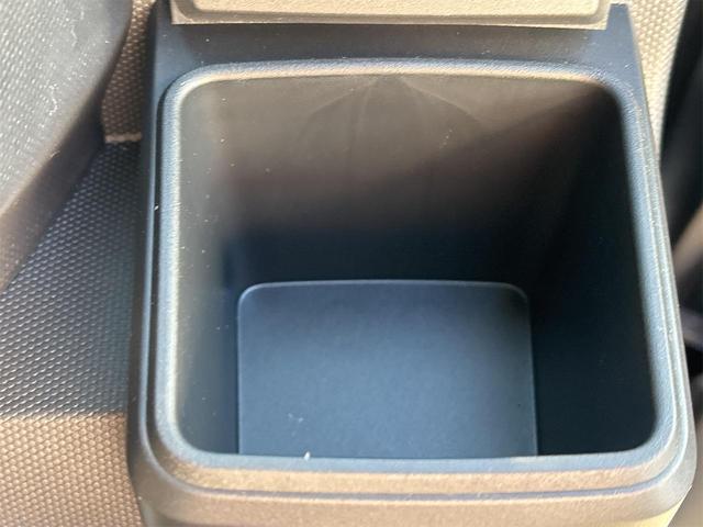 タフト Ｇ　ダーククロムベンチャー　バックカメラ　クリアランスソナー　オートクルーズコントロール　衝突被害軽減システム　オートライト　スマートキー　アイドリングストップ　電動格納ミラー　シートヒーター　サンルーフ　ＣＶＴ　ＡＢＳ　ＥＳＣ（42枚目）