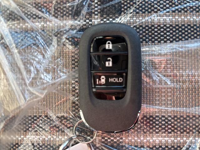 N-BOXジョイ ベースグレード バックカメラ 両側スライド・片側電動 クリアランスソナー オートクルーズコントロール レーンアシスト オートライト スマートキー アイドリングストップ 電動格納ミラー シートヒーター ベンチシート(45枚目)