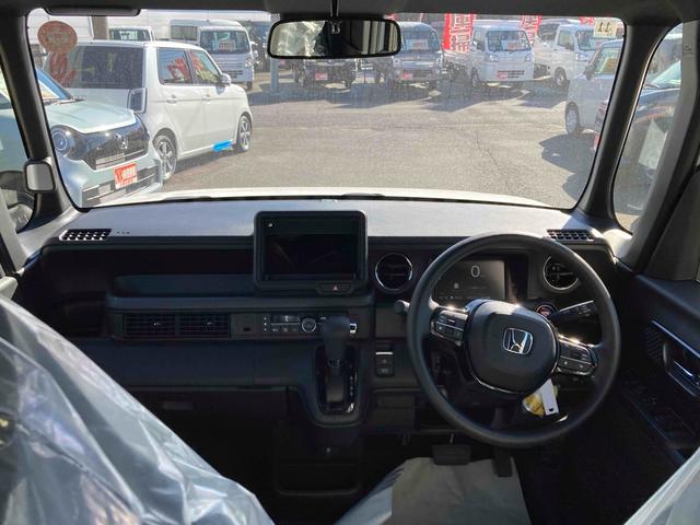 N-BOXカスタム ベースグレード バックカメラ 両側スライド・片側電動 クリアランスソナー オートクルーズコントロール レーンアシスト オートライト スマートキー アイドリングストップ 電動格納ミラー シートヒーター ベンチシート(2枚目)