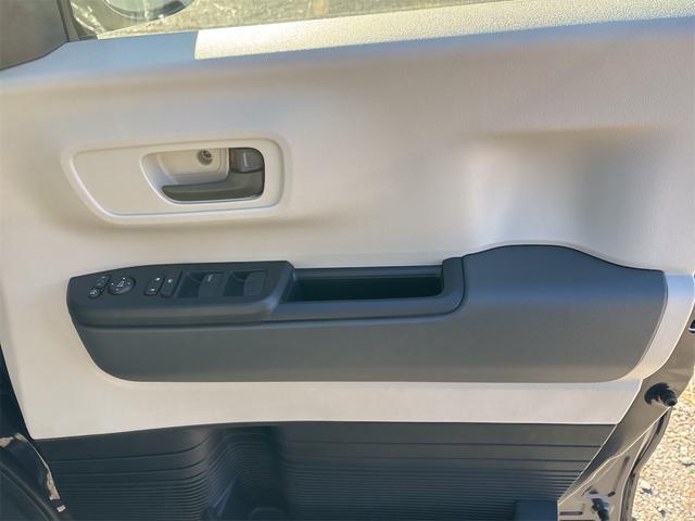 Ｎ－ＢＯＸ ベースグレード　バックカメラ　両側スライド・片側電動　クリアランスソナー　オートクルーズコントロール　レーンアシスト　オートライト　スマートキー　アイドリングストップ　電動格納ミラー　ベンチシート　ＣＶＴ　ＥＳＣ（31枚目）