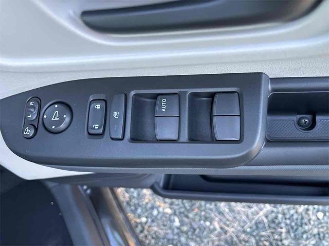 N-BOX ベースグレード バックカメラ 両側電動スライドドア オートクルーズコントロール オートライト スマートキー アイドリングストップ 電動格納ミラー シートヒーター ベンチシート CVT ABS ESC エアコン(32枚目)