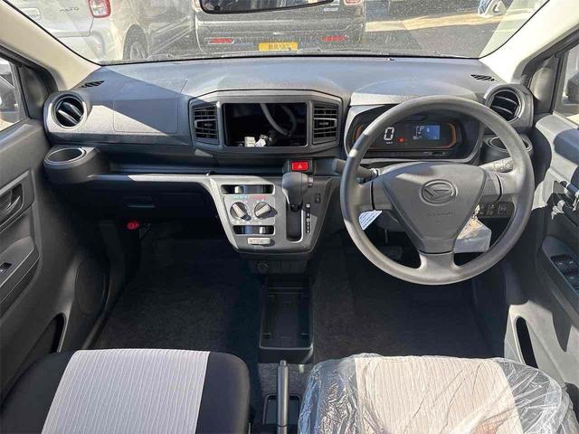 ミライース Ｌ　ＳＡＩＩＩ　クリアランスソナー　衝突被害軽減システム　オートマチックハイビーム　オートライト　キーレスエントリー　アイドリングストップ　ＣＶＴ　ＡＢＳ　ＥＳＣ　エアコン　パワーステアリング　パワーウィンドウ（5枚目）