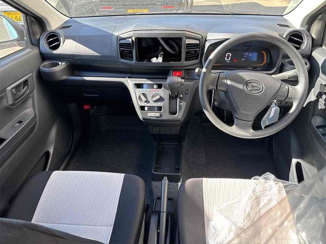 ミライース Ｌ　ＳＡＩＩＩ　クリアランスソナー　衝突被害軽減システム　オートマチックハイビーム　オートライト　キーレスエントリー　アイドリングストップ　ＣＶＴ　ＡＢＳ　ＥＳＣ　エアコン　パワーステアリング　パワーウィンドウ（5枚目）