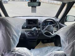 運転者にとっては日々使用することとなる運転席です。運転席が快適だと運転に集中することができますね。 5
