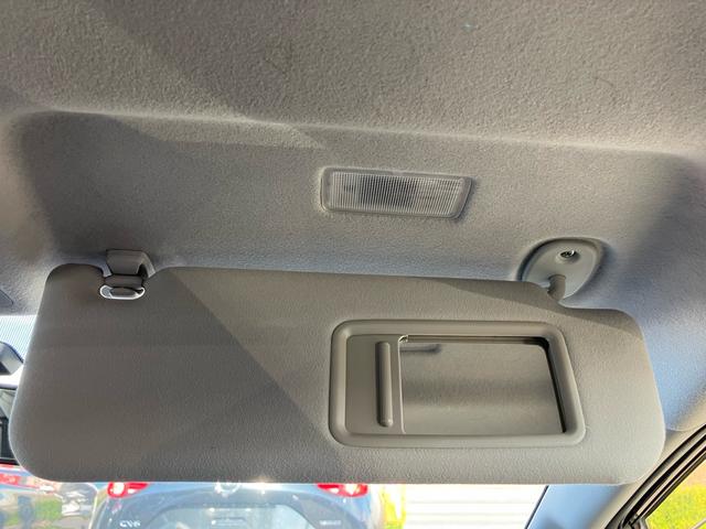 プリウスアルファ S ETC搭載 車両接近通報装置 EVドライブモード パワーモードスイッチ バックカメラ シガーソケット スマートキー 地上デジタル 電動格納ミラー(34枚目)