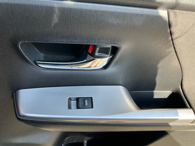 プリウスアルファ S ETC搭載 車両接近通報装置 EVドライブモード パワーモードスイッチ バックカメラ シガーソケット スマートキー 地上デジタル 電動格納ミラー(54枚目)