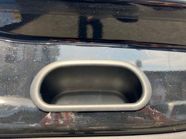 プリウスアルファ S ETC搭載 車両接近通報装置 EVドライブモード パワーモードスイッチ バックカメラ シガーソケット スマートキー 地上デジタル 電動格納ミラー(61枚目)