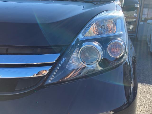 アイシス プラタナ Vセレクション 7人乗り ABS パワースライドドア バックカメラ ワンセグ キーレス 運転席・助手席SRSエアバッグ オートライト 3列シート(4枚目)