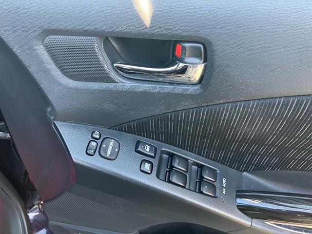 アイシス プラタナ Vセレクション 7人乗り ABS パワースライドドア バックカメラ ワンセグ キーレス 運転席・助手席SRSエアバッグ オートライト 3列シート(37枚目)