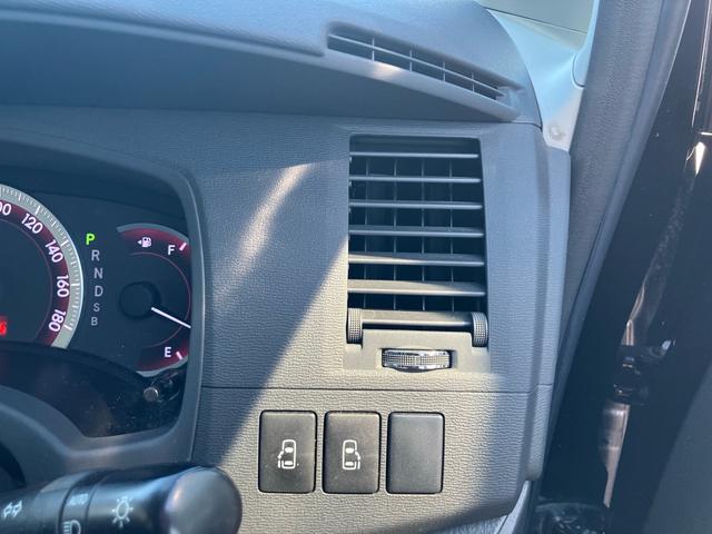 アイシス プラタナ Vセレクション 7人乗り ABS パワースライドドア バックカメラ ワンセグ キーレス 運転席・助手席SRSエアバッグ オートライト 3列シート(39枚目)