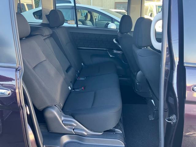 アイシス プラタナ Vセレクション 7人乗り ABS パワースライドドア バックカメラ ワンセグ キーレス 運転席・助手席SRSエアバッグ オートライト 3列シート(60枚目)