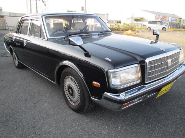 センチュリー Eタイプ ワンオーナー 本革シート エアサス 後席リアリフレッシングシート 全席パワーシート 全席シートヒーター CDステレオ ノーマル車(10枚目)