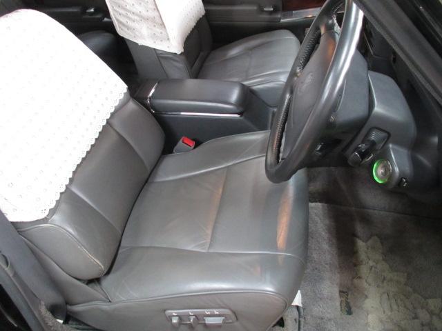 センチュリー Eタイプ ワンオーナー 本革シート エアサス 後席リアリフレッシングシート 全席パワーシート 全席シートヒーター CDステレオ ノーマル車(25枚目)