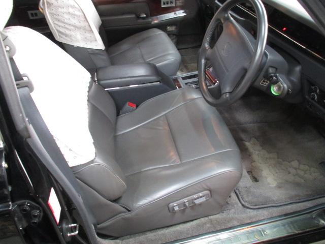 センチュリー Eタイプ ワンオーナー 本革シート エアサス 後席リアリフレッシングシート 全席パワーシート 全席シートヒーター CDステレオ ノーマル車(26枚目)