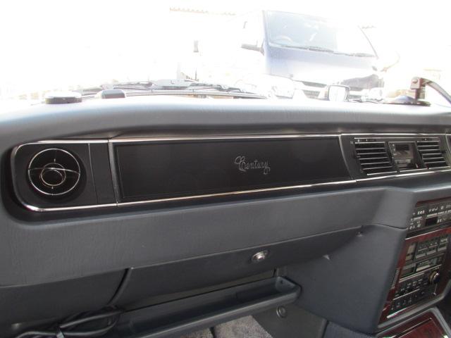 センチュリー Eタイプ ワンオーナー 本革シート エアサス 後席リアリフレッシングシート 全席パワーシート 全席シートヒーター CDステレオ ノーマル車(30枚目)